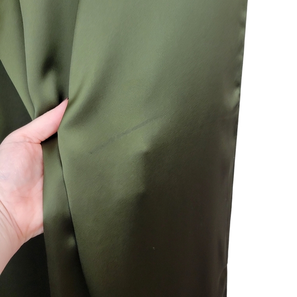 Banana Republic Factory Pleated Wide-Leg Pant Size 18 Waimea Olive Green Satin - Picture 9 of 9